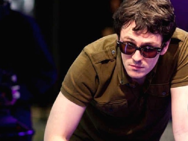 Isaac Haxton trong một trò chơi poker cổ điển