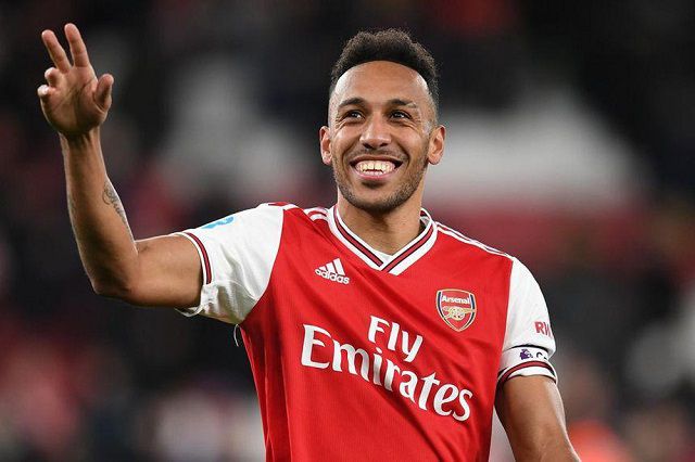 Aubameyang là tiền đạo đầu tiên của Arsenal