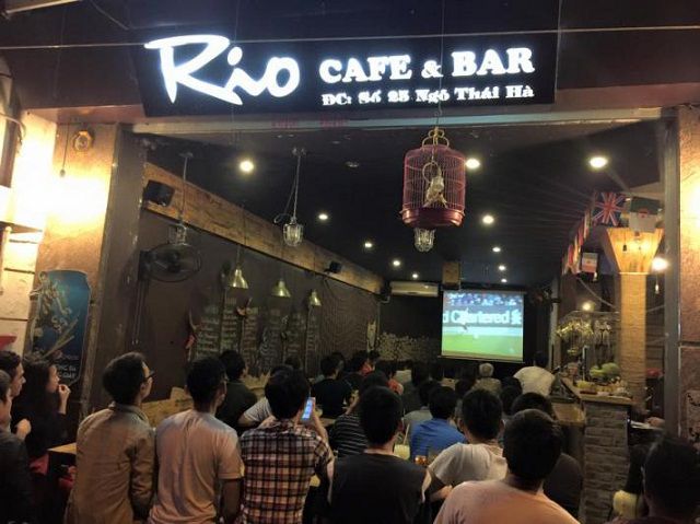 Nếu bạn muốn tìm một quán cafe bóng đá đêm ở Hà Nội thì hãy đến ngay Rio