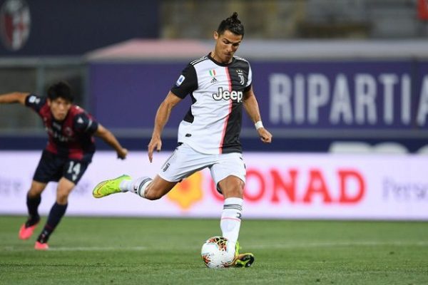 Ronaldo trở thành cầu thủ người Bồ Đào Nha ghi nhiều bàn thắng nhất ở Serie A