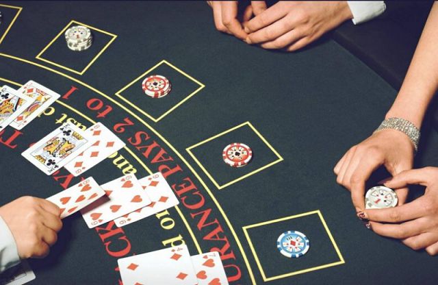 Trò chơi poker có nhiều tính năng vượt trội