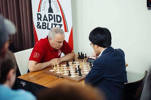 Kinh nghiệm của vua cờ Kasparov sẽ được truyền lại cho các thế hệ sau