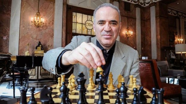Gary Kimovich Kasparov là đại kiện tướng xuất sắc nhất thế giới