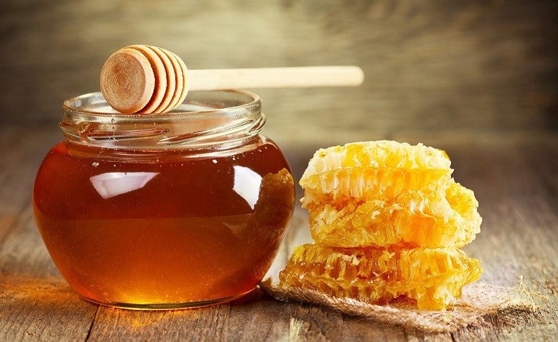 Lợi ích của việc uống tinh bột nghệ và mật ong là gì?